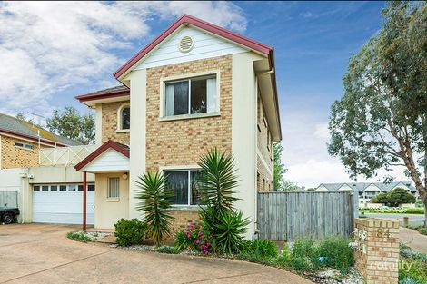 Property photo of 1/84 Lakeside Drive Point Cook VIC 3030