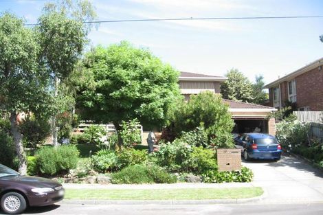 19 Tullamore Ave, Doncaster, VIC 3108