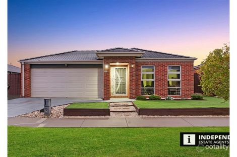 Property photo of 102 James Melrose Drive Brookfield VIC 3338