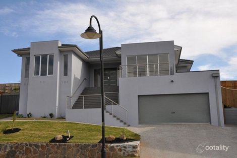 Property photo of 14 Foxtail Terrace South Morang VIC 3752