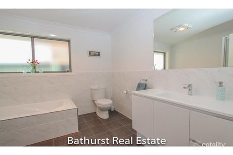 Property photo of 268A Durham Street West Bathurst NSW 2795