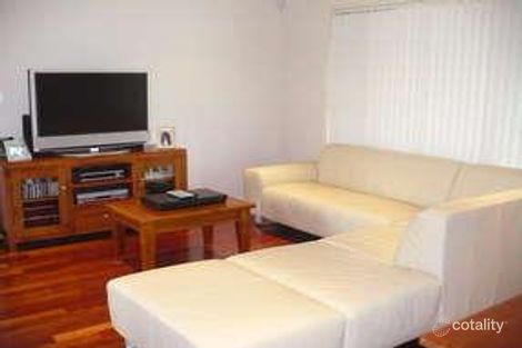Property photo of 6 Orchid Place Macquarie Fields NSW 2564