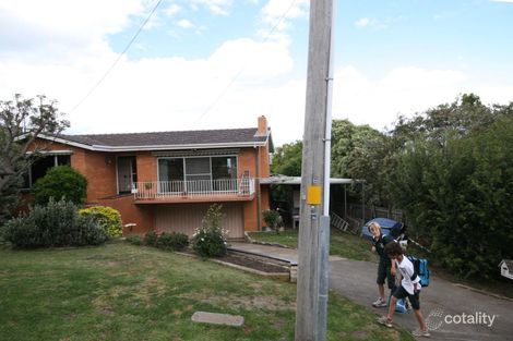 25 Montpellier Dr, Highton, VIC 3216