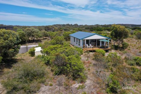 Property photo of 19 Flinders Grove Island Beach SA 5222