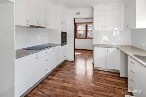 14 Scott St, Glen Innes, NSW 2370