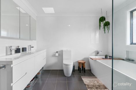 Property photo of 26 Hunter Street McGraths Hill NSW 2756