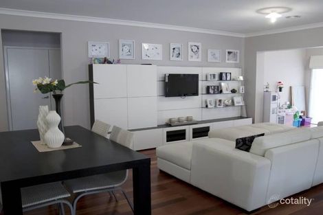 Property photo of 10 Bowman Court Taylors Hill VIC 3037