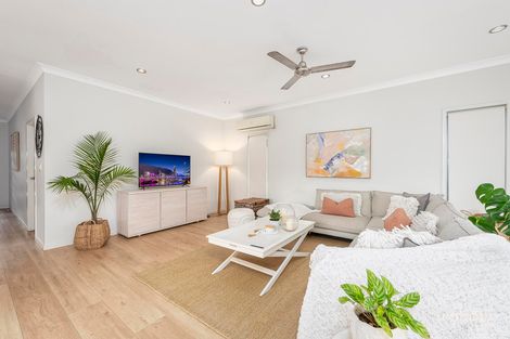 Property photo of 22 Elizabeth Crescent Varsity Lakes QLD 4227