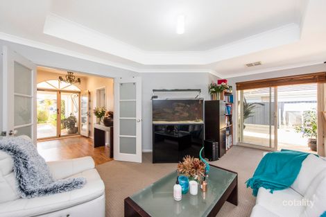 Property photo of 33 Pirianda Way Aveley WA 6069