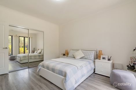 Property photo of 20 Watersedge Way Roxburgh Park VIC 3064