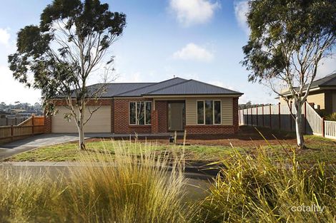 Property photo of 10 Martin Place Kyneton VIC 3444