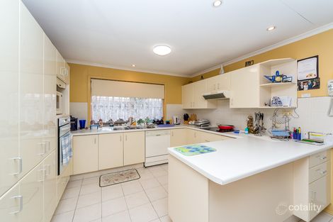 Property photo of 10 Bexley Place Helensvale QLD 4212