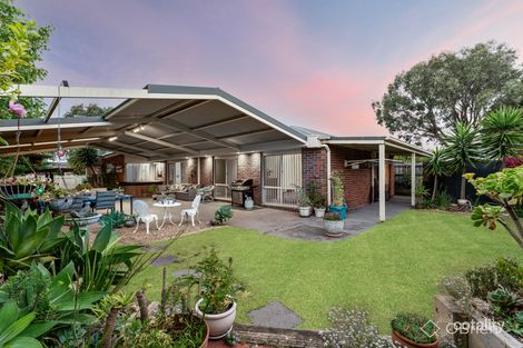 28 Melanie Blair Pl, Skye, VIC 3977