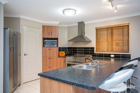 Property photo of 2 Parrey Court Rothwell QLD 4022