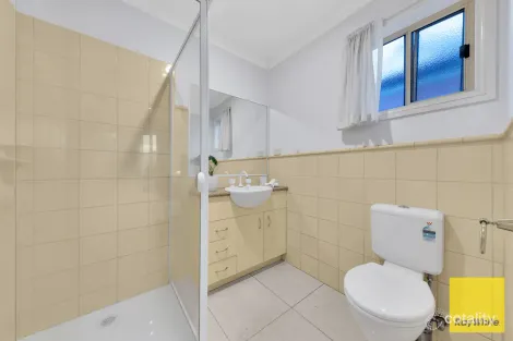 Property photo of 32 Damask Drive Tarneit VIC 3029