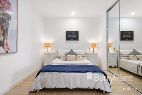 809/100 Harbour Esp, Docklands, VIC 3008