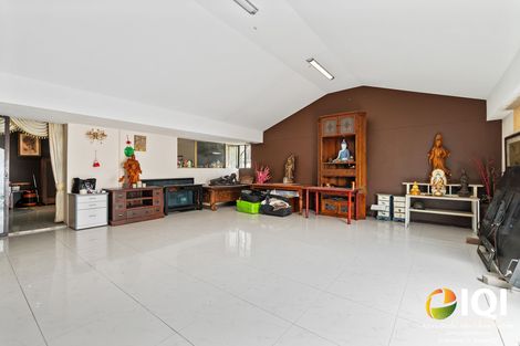 Property photo of 1 Horton Crescent Marangaroo WA 6064