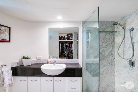 Property photo of 7/77 Cairns Street Kangaroo Point QLD 4169