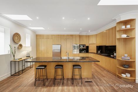 Property photo of 6 Lang Court Malvern East VIC 3145