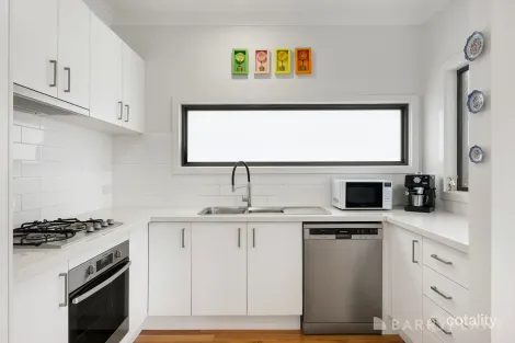 Property photo of 2 Zoe Close Kilsyth VIC 3137