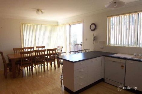 Property photo of 2 Melliodora Close Warabrook NSW 2304