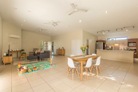 Property photo of 2 Glendower Street Bushland Beach QLD 4818