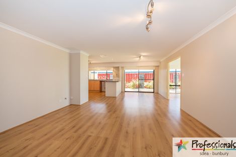 Property photo of 13 Longbow Approach Dalyellup WA 6230