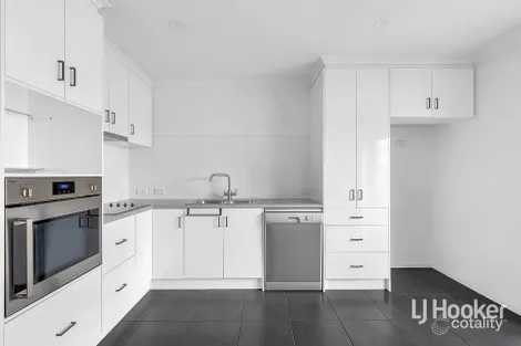 Property photo of 4 Pitt Street Munno Para West SA 5115
