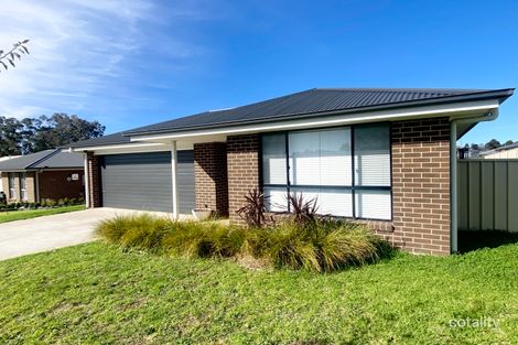 62 Molloy Dr, Orange, NSW 2800
