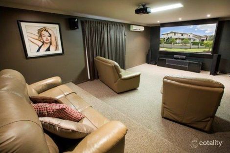 Property photo of 2 Aquarius Place Bridgeman Downs QLD 4035