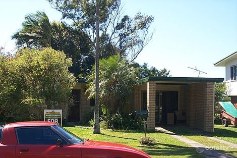 1 Dickens Ave, Ooralea, QLD 4740