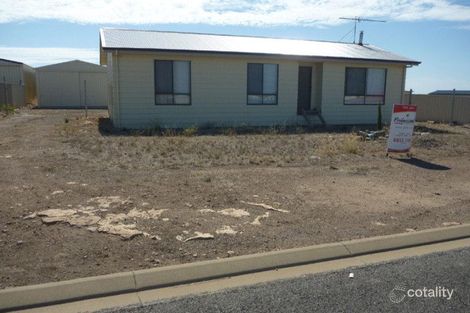 4 Bluebay Dr, Point Turton, SA 5575