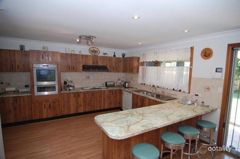 Property photo of 9 Frampton Avenue St Clair NSW 2759