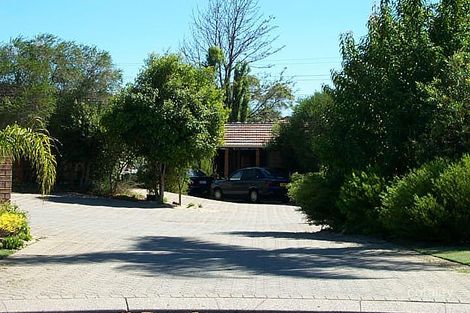 Property photo of 8 Grose Way Noranda WA 6062