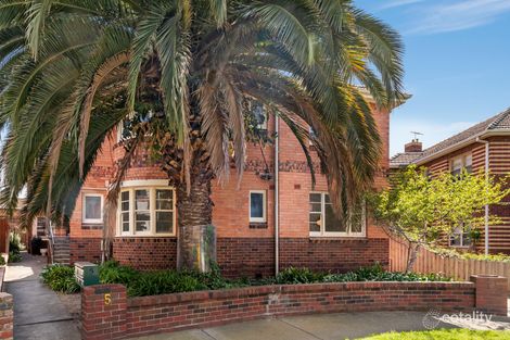 1/5 Avoca Ct, Elwood, VIC 3184