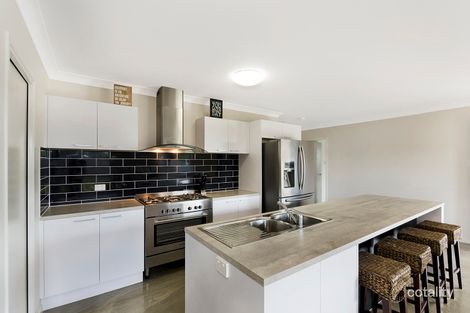 Property photo of 9A Bilbao Place Bushland Beach QLD 4818