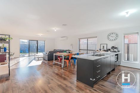 Property photo of 96 Biltmore Crescent Roxburgh Park VIC 3064