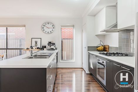 Property photo of 96 Biltmore Crescent Roxburgh Park VIC 3064