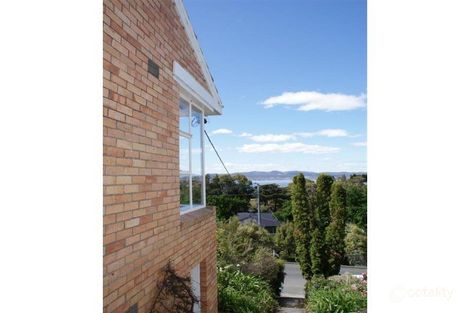240a Churchill Ave, Sandy Bay, TAS 7005