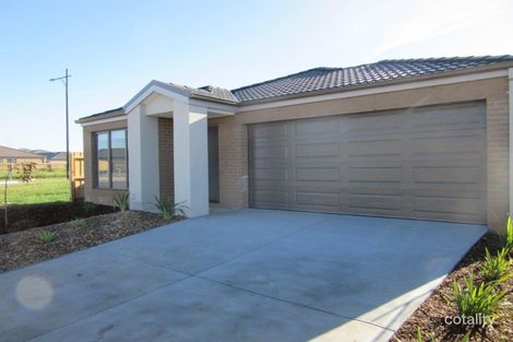 11 Shearwater Dr, Armstrong Creek, VIC 3217