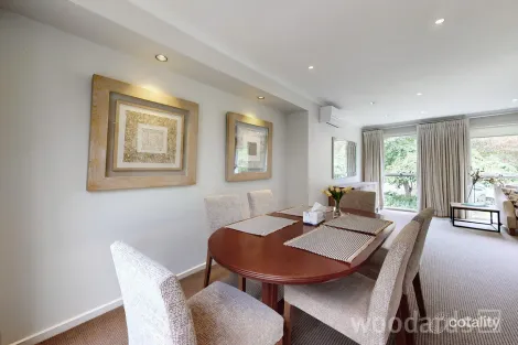 Property photo of 16 Viscount Drive Doncaster VIC 3108