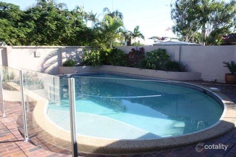 Property photo of 9 Meredith Drive Broadbeach Waters QLD 4218