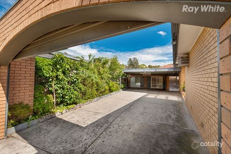 Property photo of 64 Coventry Crescent Mill Park VIC 3082