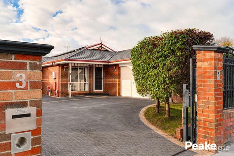 Property photo of 3 Clark Court Berwick VIC 3806