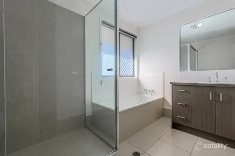 Property photo of 9 Scorpius Place Telina QLD 4680