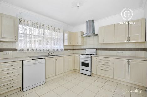 Property photo of 30 Laurina Crescent Frankston North VIC 3200