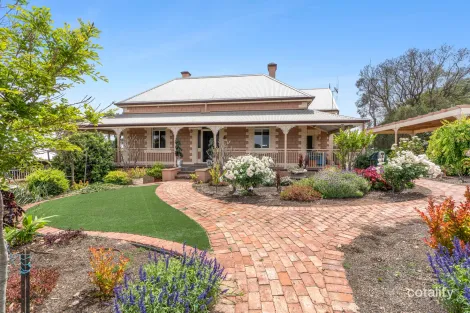 68 East Tce, Loxton, SA 5333