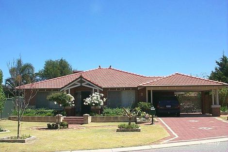 4 Newry Cl, Waterford, WA 6152