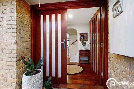 Property photo of 21 Manuka Road Berwick VIC 3806