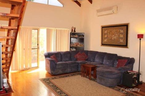 Property photo of 4 Eagle Close Woodrising NSW 2284